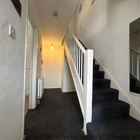 3 Bedroom House By M40 J4 High Wycombe Dış mekan fotoğraf